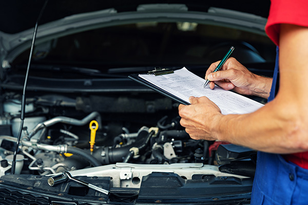 Keep Your Car Running Smoothly And Maximize Performance With a Car Tune-Up | Rainier Automotive