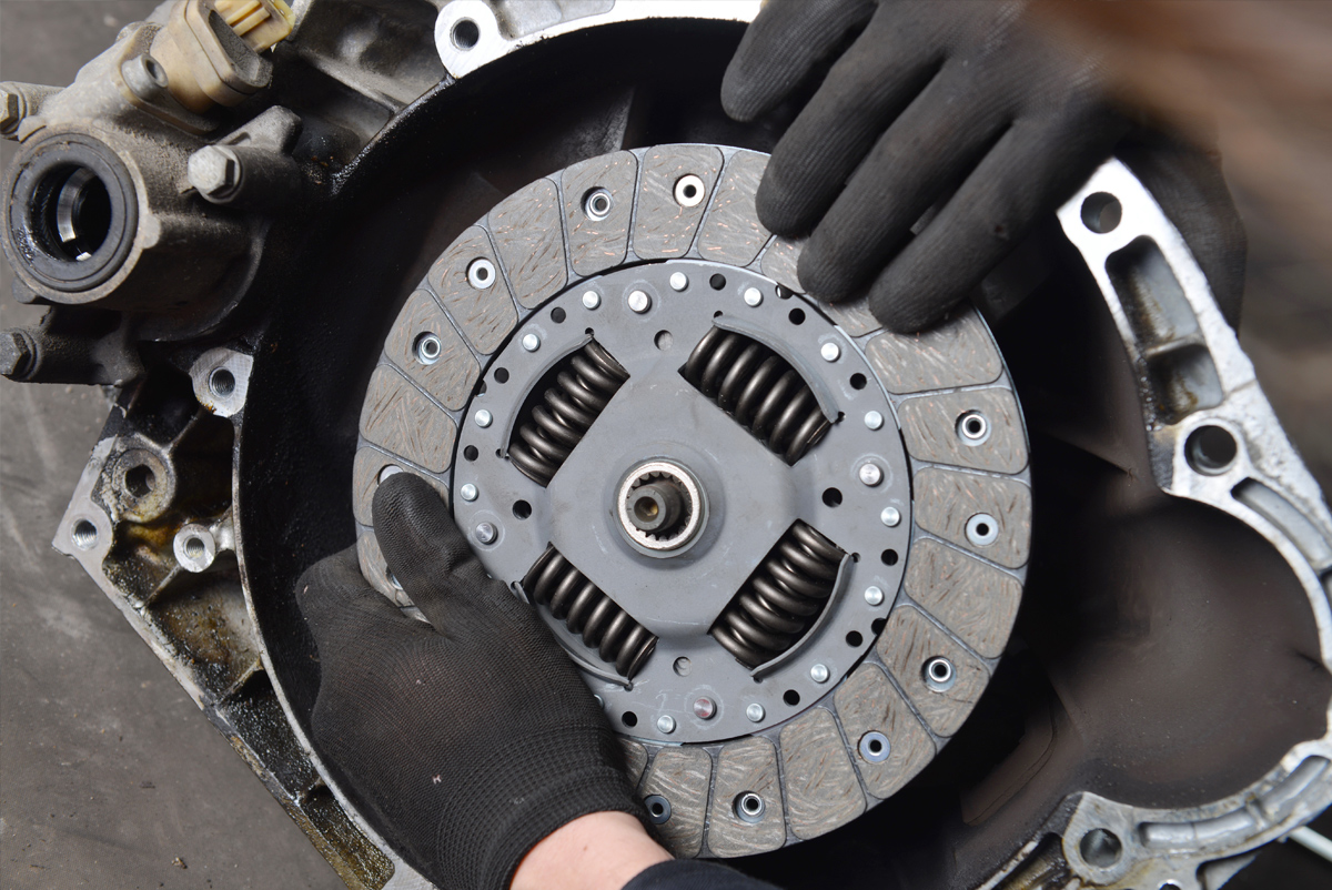 Maple Valley Clutch Replacement - Rainier Automotive